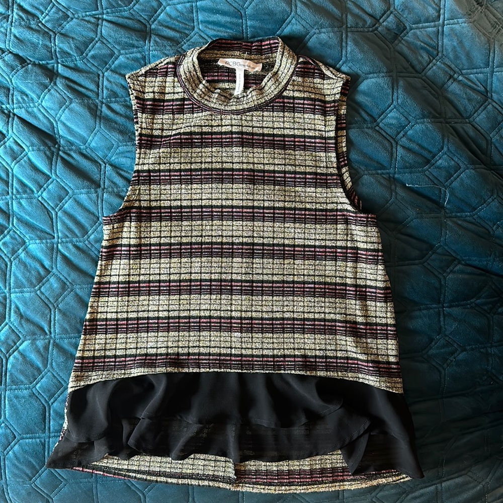 BCBGeneration Ruffle hem knit sleeveless top - Size XS